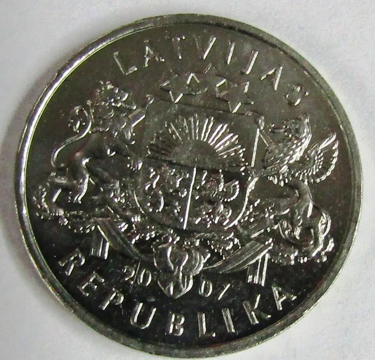 Letonia Moneda Buho Perone 1 Lats 2007 Condicion Unc - Imagen 2