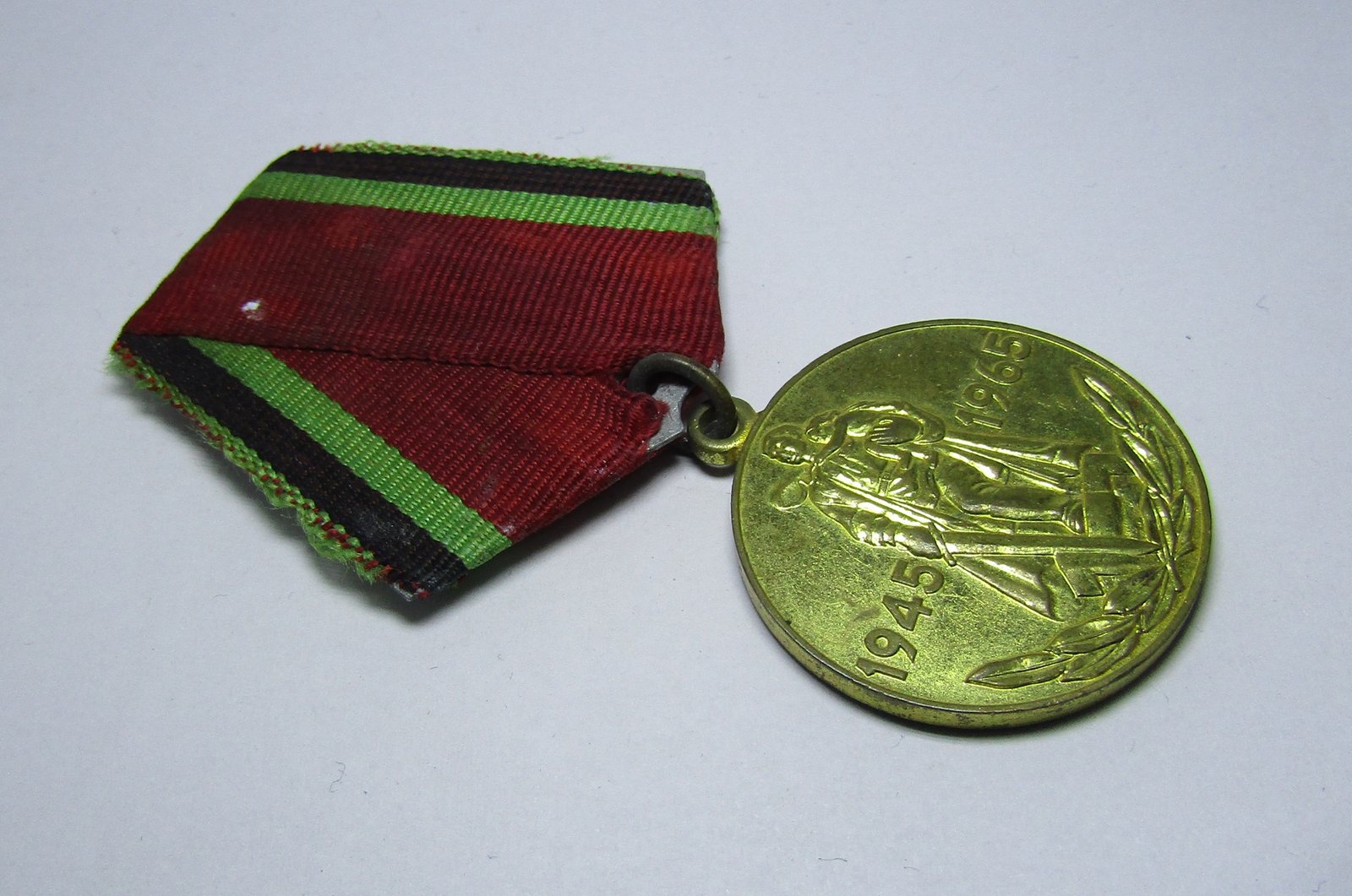 Rusia Medalla Condecoración 20 Aniversario Victoria WWII 1965 Segunda Guerra Mundial - Imagen 3