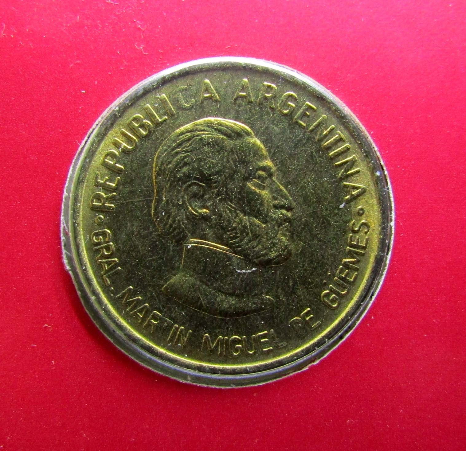 Argentina Blister Moneda 50 Centavos 2000 Aniversario 180 Muerte Guemes UNC - Imagen 2